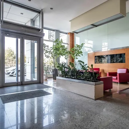 Dworzec Gdanski Διαμέρισμα *